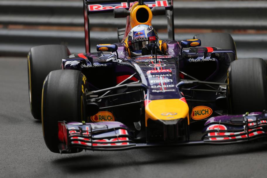 Daniel Ricciardo impenna. LaPresse